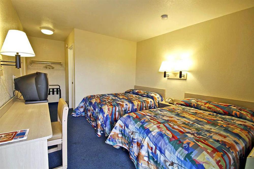 Motel 6-Fresno, Ca - Blackstone North Kamer foto